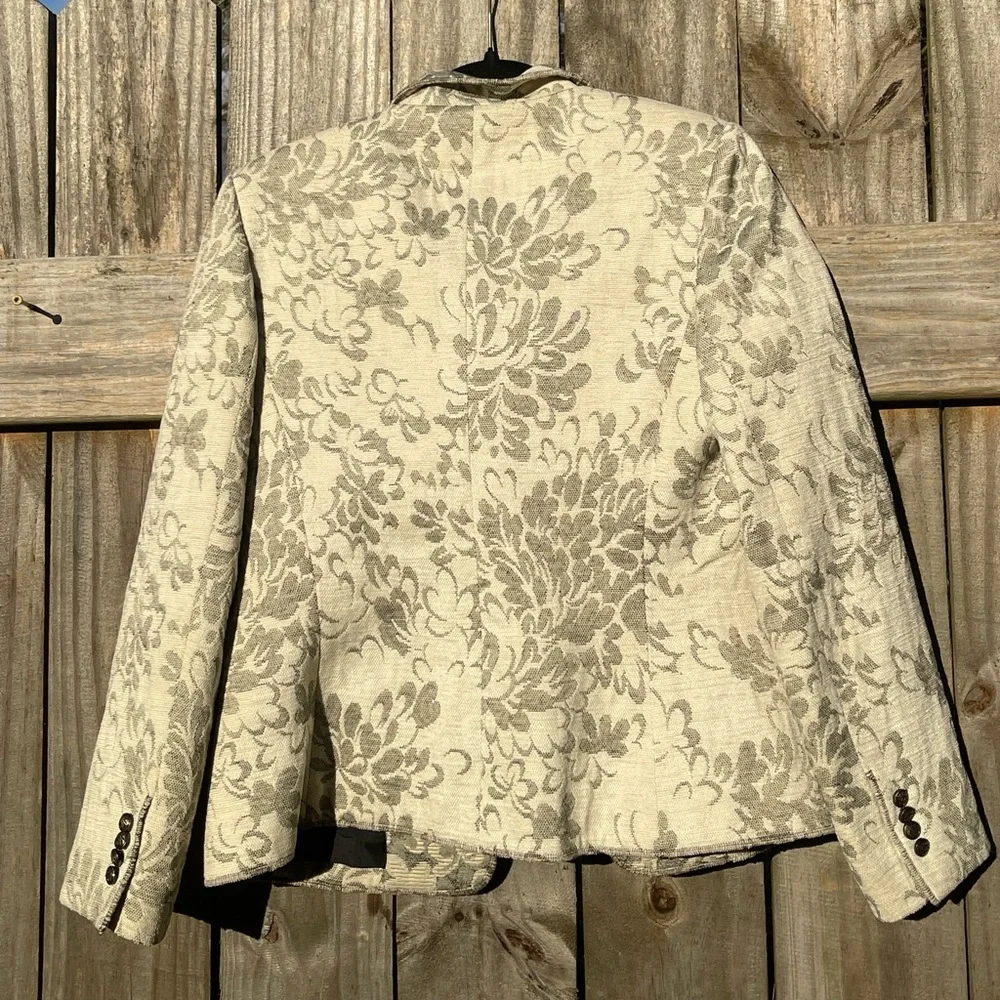 Tahari Cream Floral Women's Brocade Jacket size 10 - Picture 10 of 12